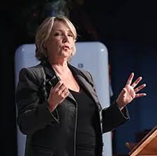 Unveiling the Best Female Keynote Speakers: Inspiring Voices and Empowering Stories